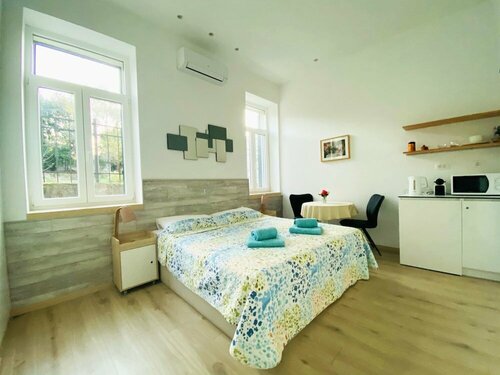En-suite Rose on Rokova Street, Забронировать Гостевой дом Сплит Брач
