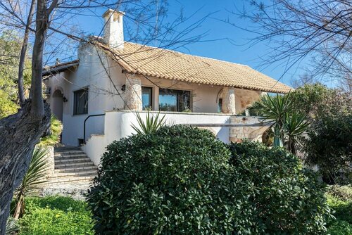 Emma's Villa facing the sea with swimming pool, Забронировать Вилла Виллы Ракале, Вилла