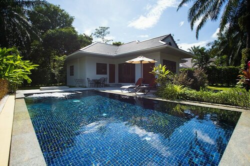 Alisea Pool Villa Aonang, Varaa Villa Krabi huvilat, Villa