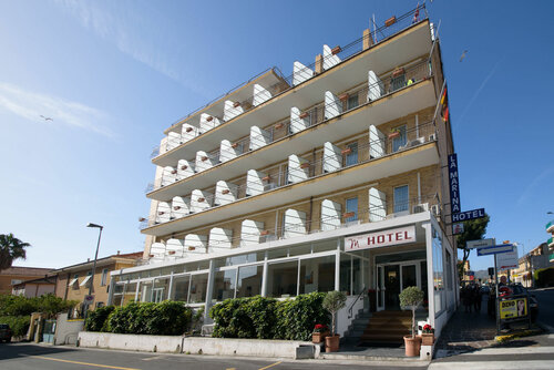 Hotel La Marina, Забронировать Отель Отели Ривьера-дей-Фьори с парковкой, Парковка