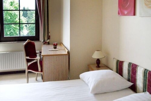 Hotel LEmpire, Reserva ahora Hotel Olm Capellen