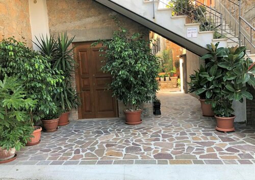 INDUSTRIAL CHIC HOUSE - Private parking, Book Hotel Orvieto Umbria