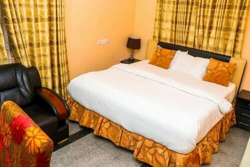 Le-Eldera Hotel, Đặt Khách sạn Khách sạn tại Obio/Akp có Hồ bơi, Hồ bơi