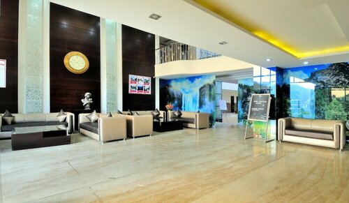 Merak Hotels & Resorts, Забронировать Курортный отель Бизнес-отели Найнитал, 4* 5*
