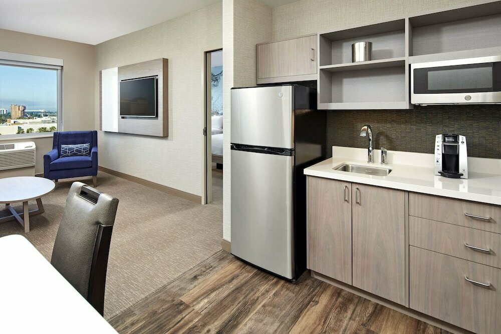 Cambria Hotel Anaheim Resort Area