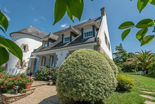 Villa des Fleurs dAjoncs, Prenota Villa Hotel a Bretagna con parcheggio, Parcheggio