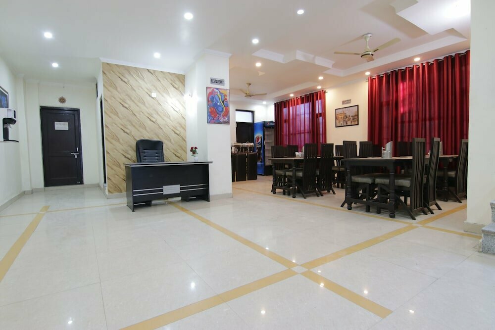 Hotel Raja's Palace by Terraa Hotels
