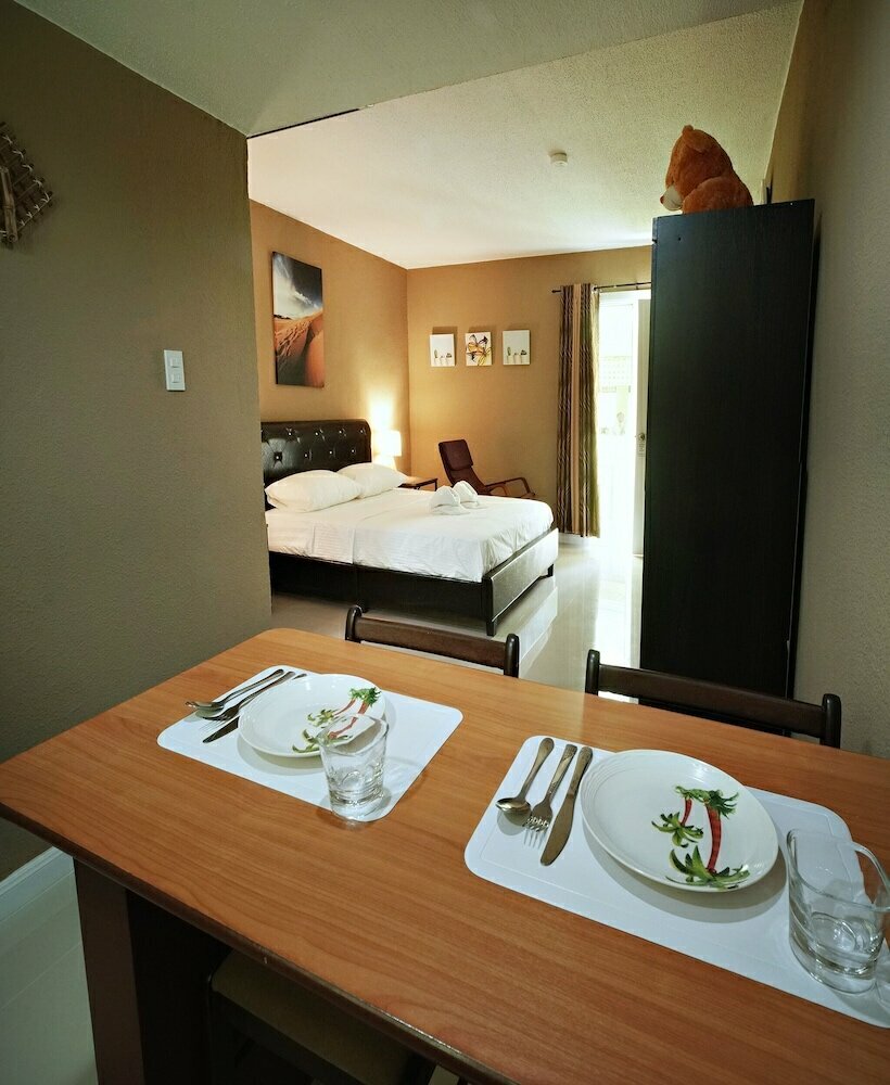 Coco Cabana Apartelle