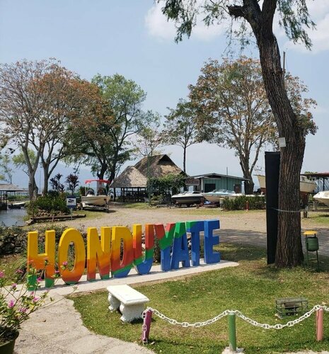 Honduyate, Varaa Lomakoti Santa Elena Honduras