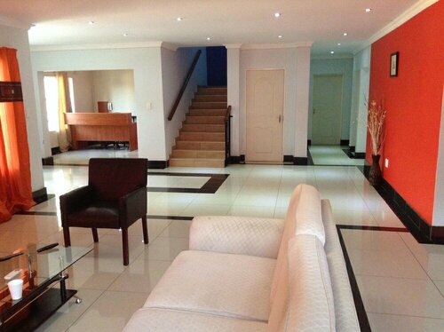 Sundown Inn, Rezervovat Hotel Sandton 