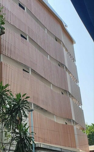 P18 Hotel Bangkok, Забронировать Отель Раттхеви Бангкок, рядом с Торговый центр Гейсорн Амарин