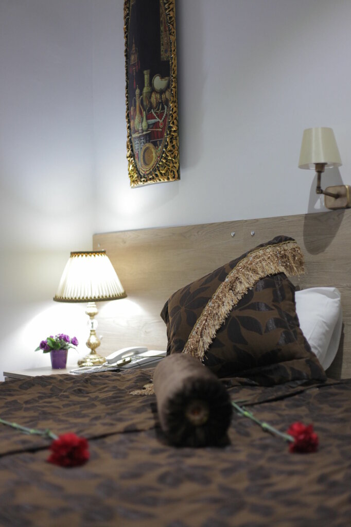 Rozza Hotel