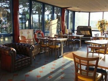 Hotel Arcantis Le Voltaire, Забронировать Отель Ренн Rennes Metropolitan Area