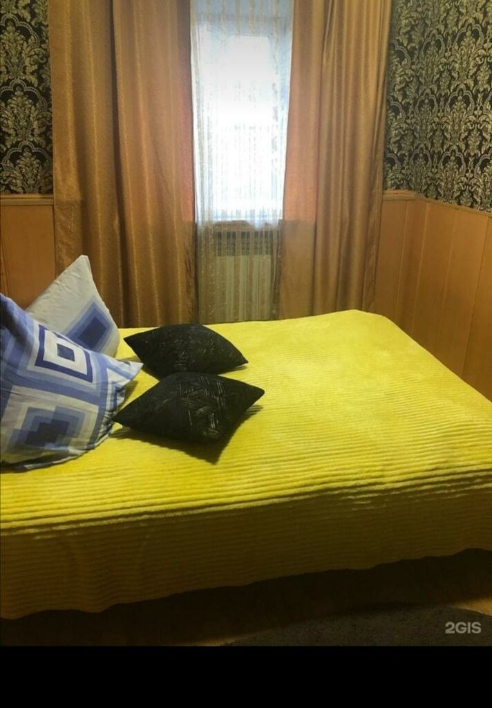 Визит М