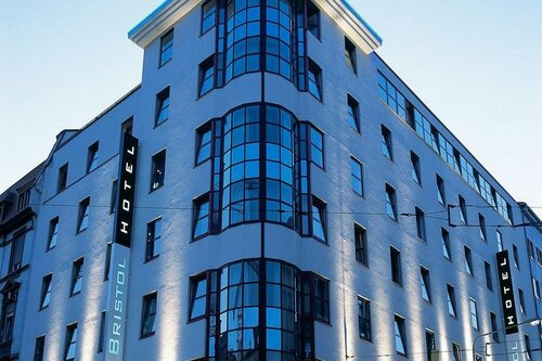 Bristol Hotel, Забронировать Отель Бизнес-отели Франкфурт-на-Майне, рядом с Фестивальный зал во Франкфурте-на-Майне, 4* 5*