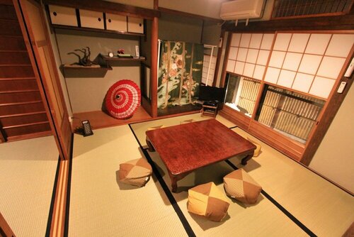 Our Turn Machiya Inn, Book Hotel Kyoto Japan