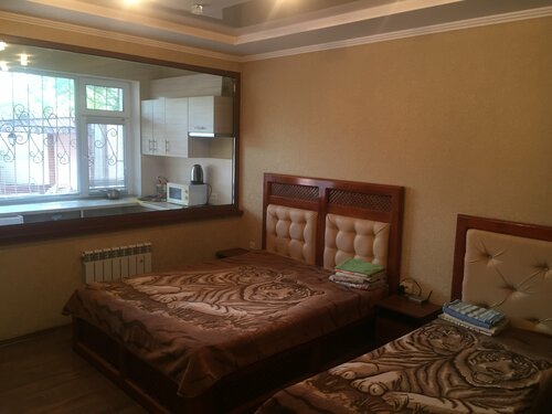 Chastny Dom Domik V Parke Im. Frunze Private House, Reservar Casa de férias Yevpatoriya 