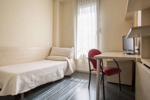 Residencia Universitaria Resa Giner de Los Ríos, Забронировать Хостел Алькала-де-Энарес Провинция Мадрид
