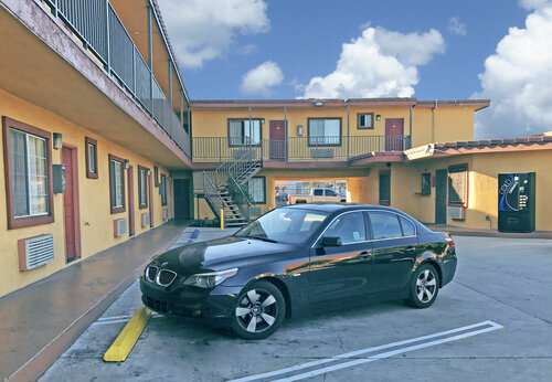 Satellite Motel, Los Angeles - LAX, Забронировать Мотель Athens Большой Лос-Анджелес
