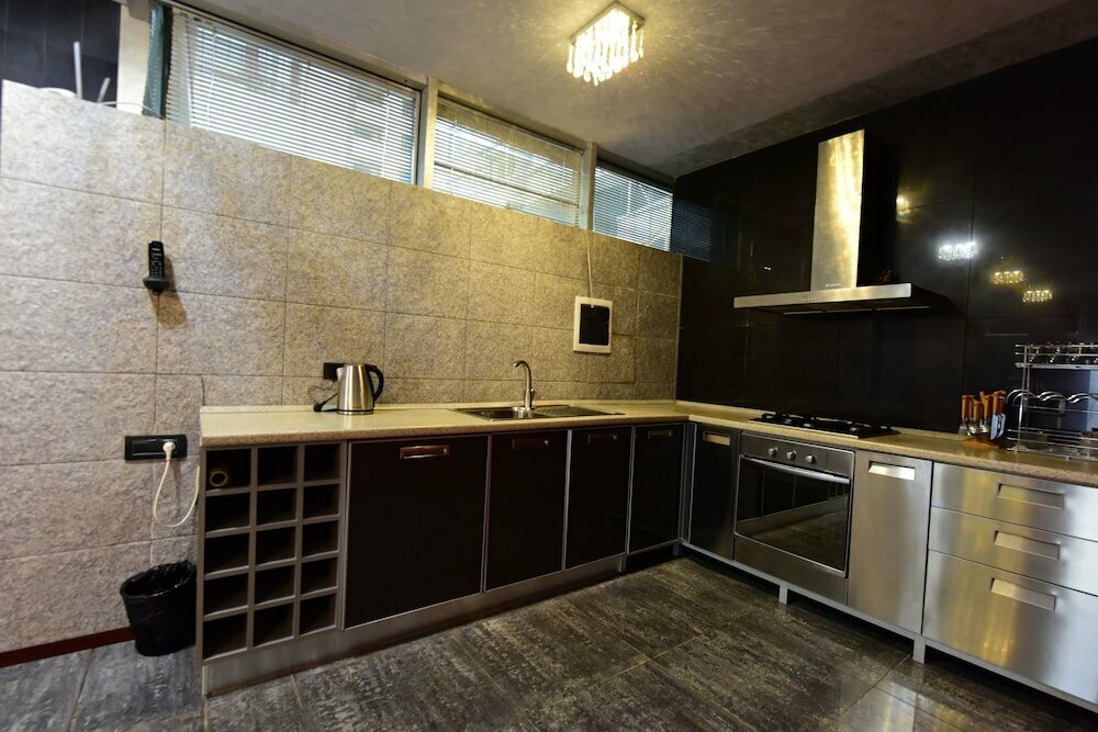 Deluxe Hotel by Zorge street
