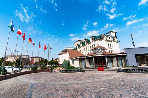 Bravo Hotel, Prenota Hotel Nuovi Hotel a Samarcanda