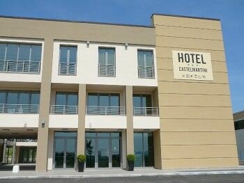Castelmartini Wellness & Business Hotel, Забронировать Отель Ларчиано Тоскана