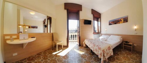 Albergo Trento, Забронировать Отель исторический центр Верона, рядом с Церковь Св. Лаврентия Великого