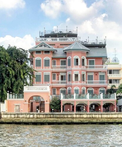Hiranyakul House Riverside, Забронировать Отель Отели Бангкока с парковкой, рядом с Пирс Пхра Артхит, Парковка