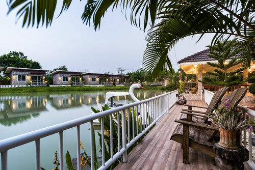Rai Fahpratan Home and Garden, Забронировать Отель Отели Прачуапкхирикхан с парковкой, Парковка