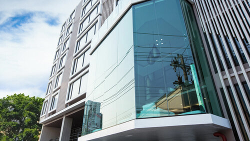 B2 Bangna Premier Hotel, Забронировать Отель Отели Бангна с парковкой, рядом с Торговый центр Парадайз Парк, Парковка