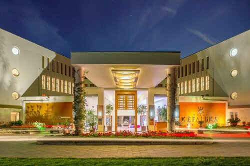 Kefaluka Resort, Забронировать Курортный отель Отели Акьярлар с парковкой, Парковка