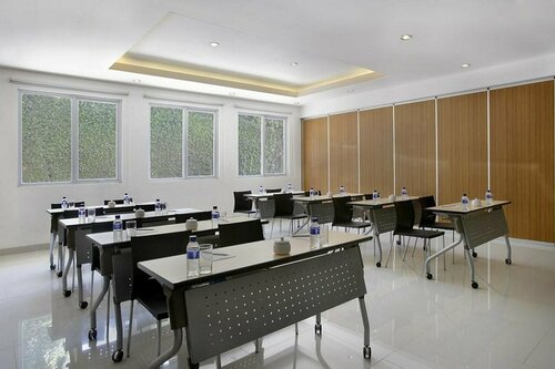 Amaris Hotel Cirebon, Book Hotel North Cirebon West Java