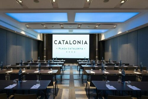Catalonia Plaza Catalunya, Забронировать Отель Отели Барселоны с питанием, рядом с Jamboree, Пансион