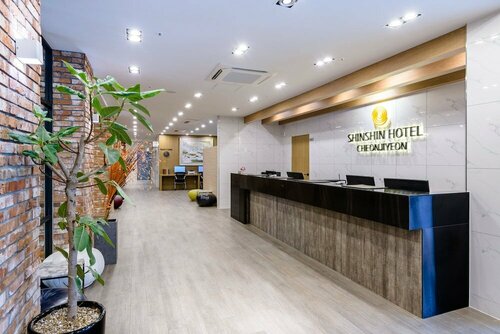Shin Shin Hotel Cheonjiyeon, Забронировать Отель Согвипхо Остров Чеджудо