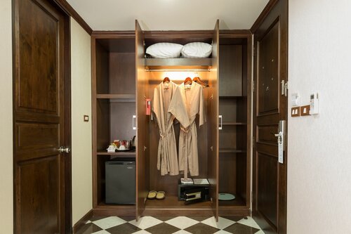 Hotel de Ladda, Rezervovat Hotel Mukdahan 