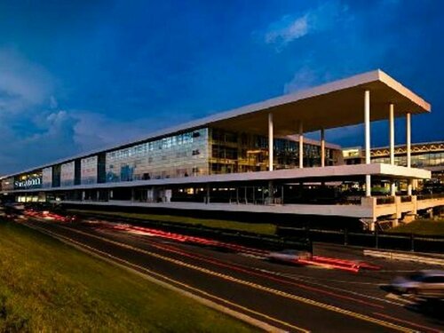 Sheraton Milan Malpensa Airport Hotel & Conference Centre, Đặt Khách sạn Somma Lombardo Lombardia