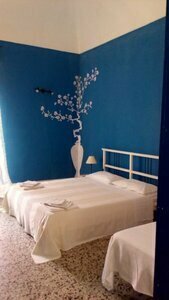 Elianthos B&B, Забронировать Отель «постель и завтрак» Отели в центре Испика, в центре