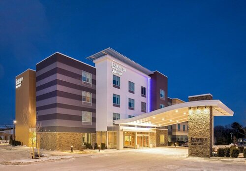 Fairfield Inn & Suites by Marriott Boston Walpole, Забронировать Отель Уолпол Нью-Гемпшир