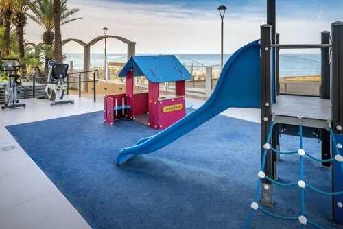 Caprici Beach Hotel & Spa, Забронировать Курортный отель Санта-Сусанна Коста-дель-Маресме