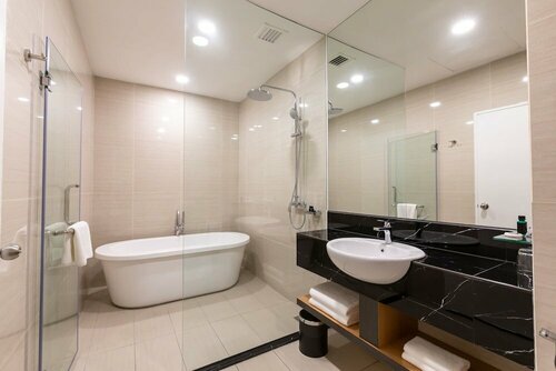Hotel 7 Suria, Reserva ahora Hotel Hoteles en Borneo con aparcamiento, Aparcamiento