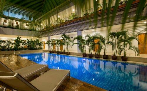 Nonnee Hotel Kata Beach Phuket, Забронировать Хостел Отели острова Пхукета с бассейном, Бассейн