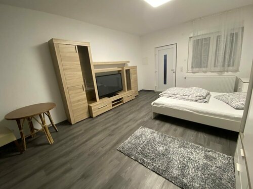 Pension Neon, Забронировать Гостевой дом Мангейм Мангейм