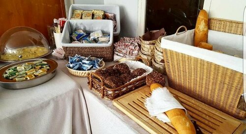 Hotel Astoria, Забронировать Отель Отели в центре Торри-дель-Бенако, в центре
