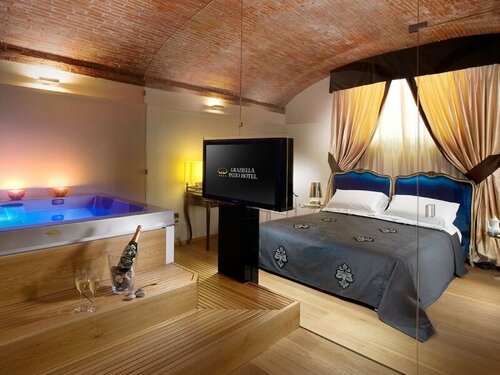Graziella Patio Hotel, Брондау Қонақ үй Arezzo қаласындағы жүзу бассейні бар қонақ үйлер, Жүзу бассейні