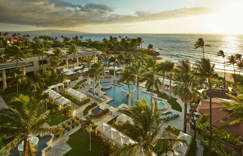 Four Seasons Resort Maui at Wailea, Забронировать Курортный отель Уэйлея Мауи, рядом с Торговый комплекс "Шопс эт Уэйлея"