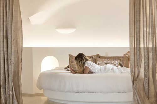 Amber Light Villas, Забронировать Отель Отели Санторини с парковкой, Парковка
