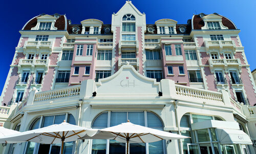 Grand Hôtel Spa & Thalasso à Saint-Jean-de-Luz, Rezerwuj Ośrodek wypoczynkowy Hotele resortowe w Akwitania, Ośrodek wypoczynkowy