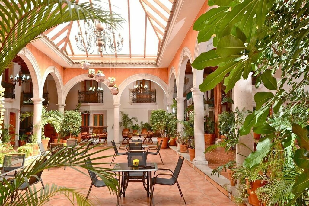 CASA MAYES