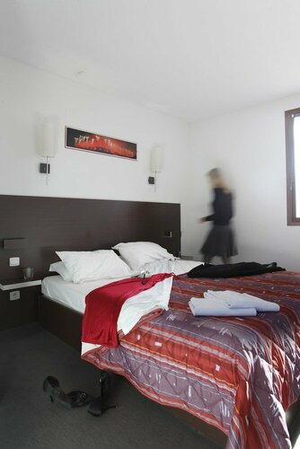 Résidence Adonis La Barbacane, Rezervați Hotel Hoteluri SPA în Carcassonne, SPA