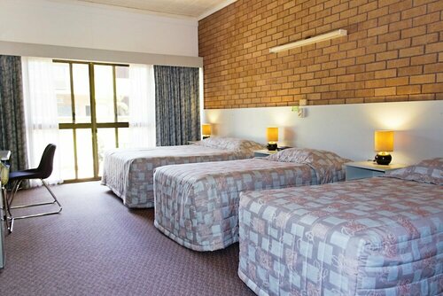 Litchfield Outback Resort, Забронировать Курортный отель Отели Аделаиды с парковкой, Парковка
